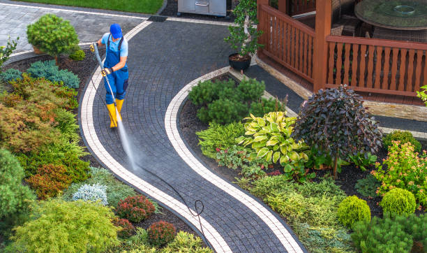 Best Deck Pressure Washing  in Hillview, KY